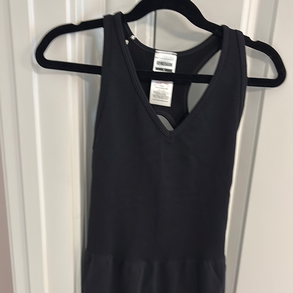 Black Sleeveless V-Neck Dress